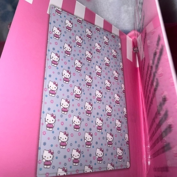 Hello Kitty spring flower blanket - Picture 5 of 10